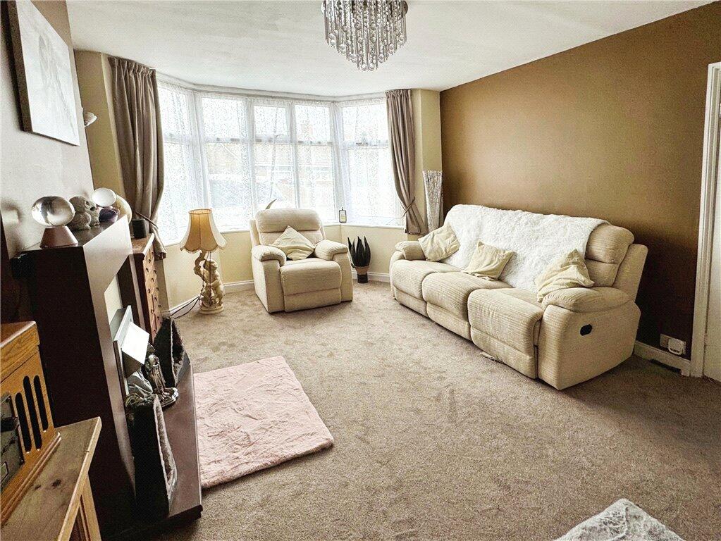 Olivers Road, Clacton-on-Sea, Essex photo 2
