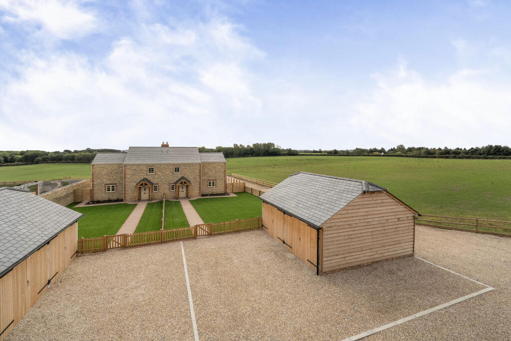 Main image of property: Sunnyside Cottage, Shrivenham Road