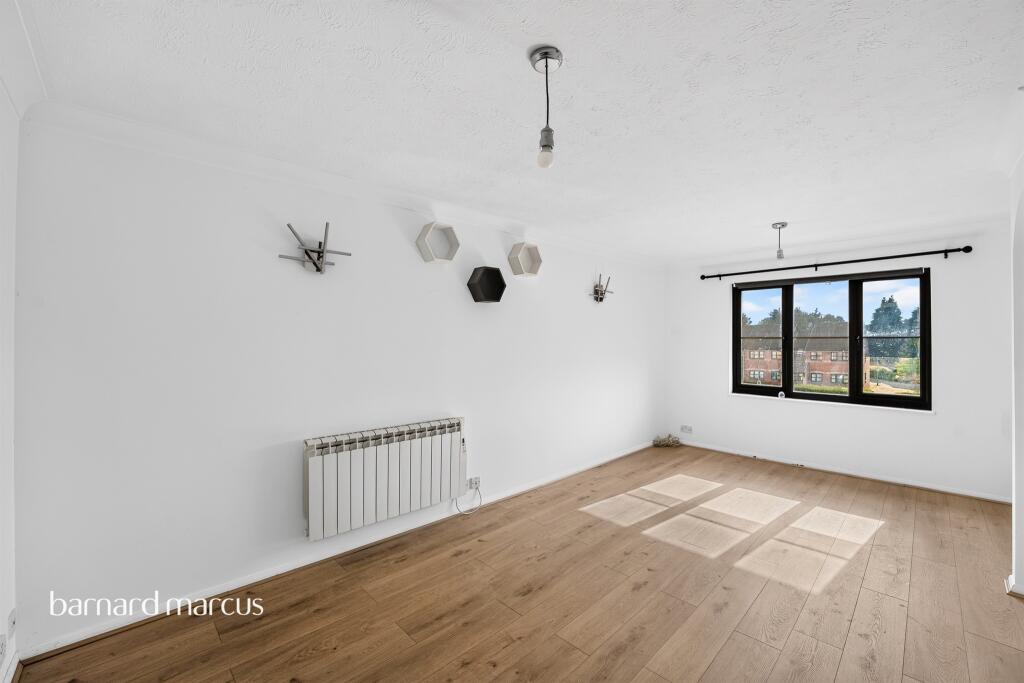 Apartment in London - More