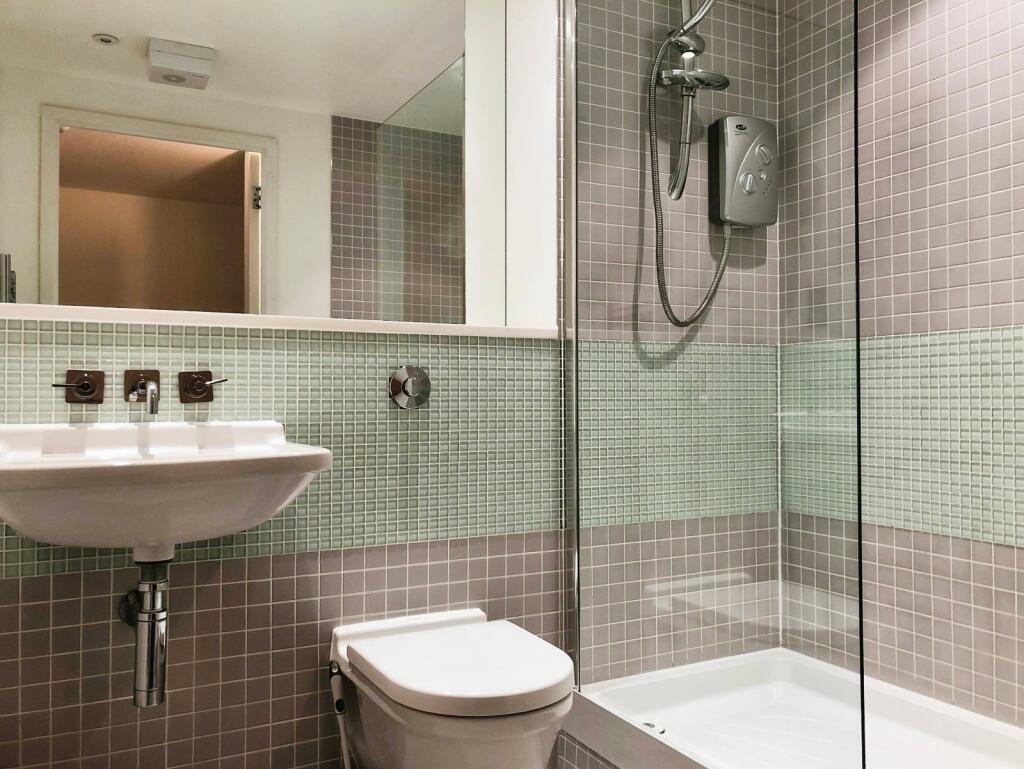 Apartment in Leeds - View 5