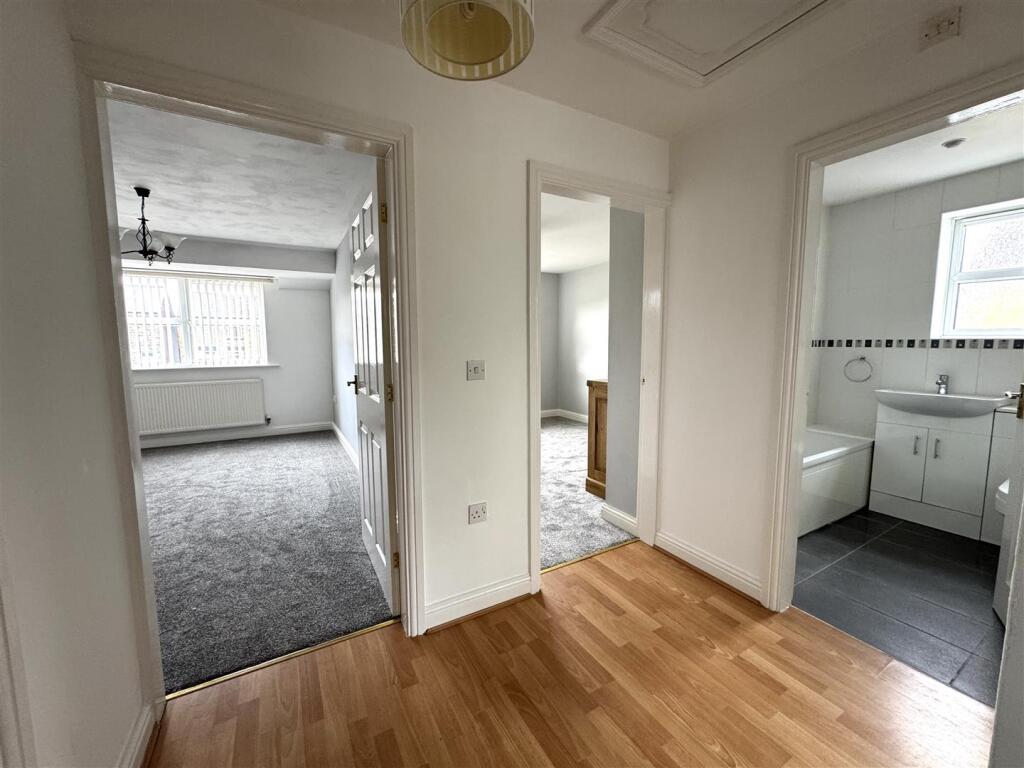 Apartment in Sheffield - View 5