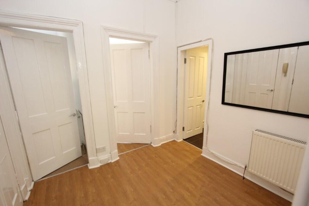 Apartment in Glasgow - View 2