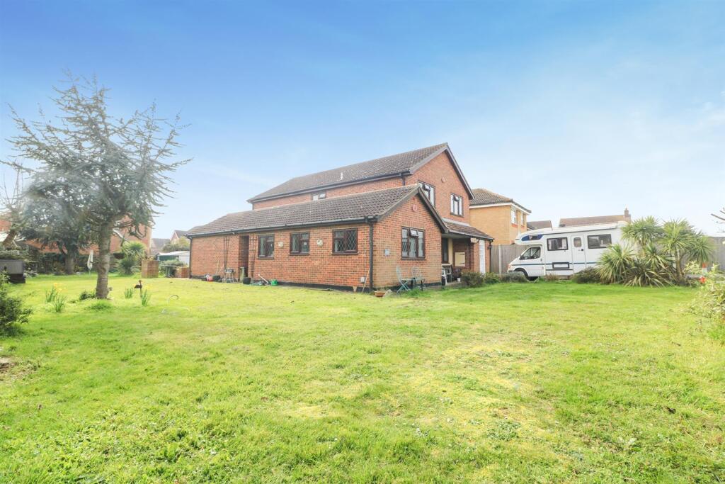 Main image of property: Foxfield Chase, Mayland