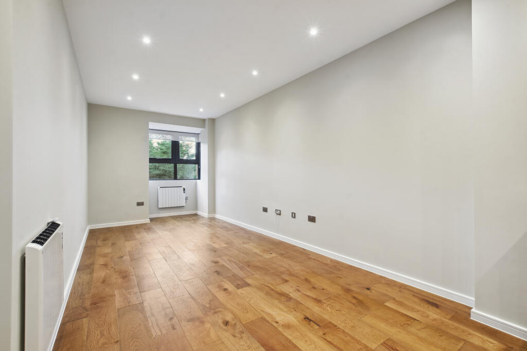 Main image of property: Ashgrove Court, Arcadia Avenue, Finchley, Barnet, London