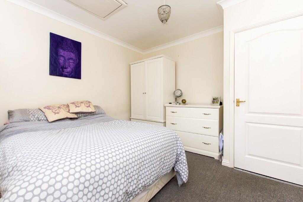 2 bedroom end of terrace house for rent