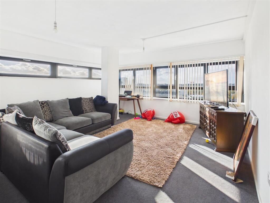 1 Bedroom Flat in CV1 1NQ