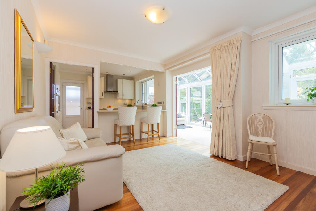 House in Langbank, Renfrewshire - More