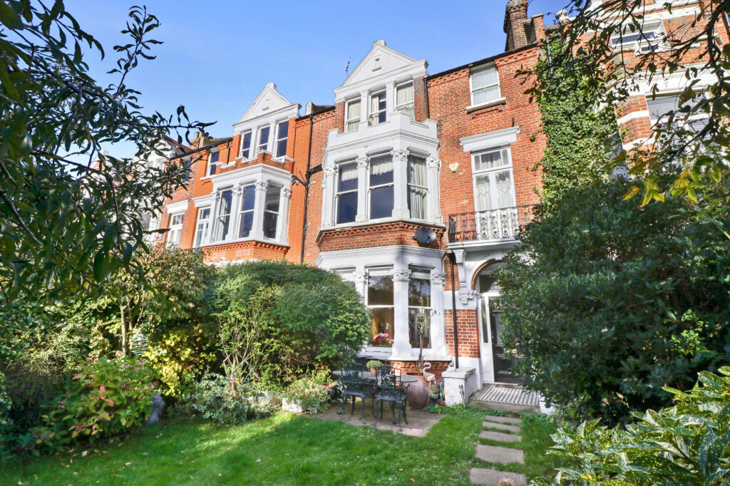 House in London - View 4