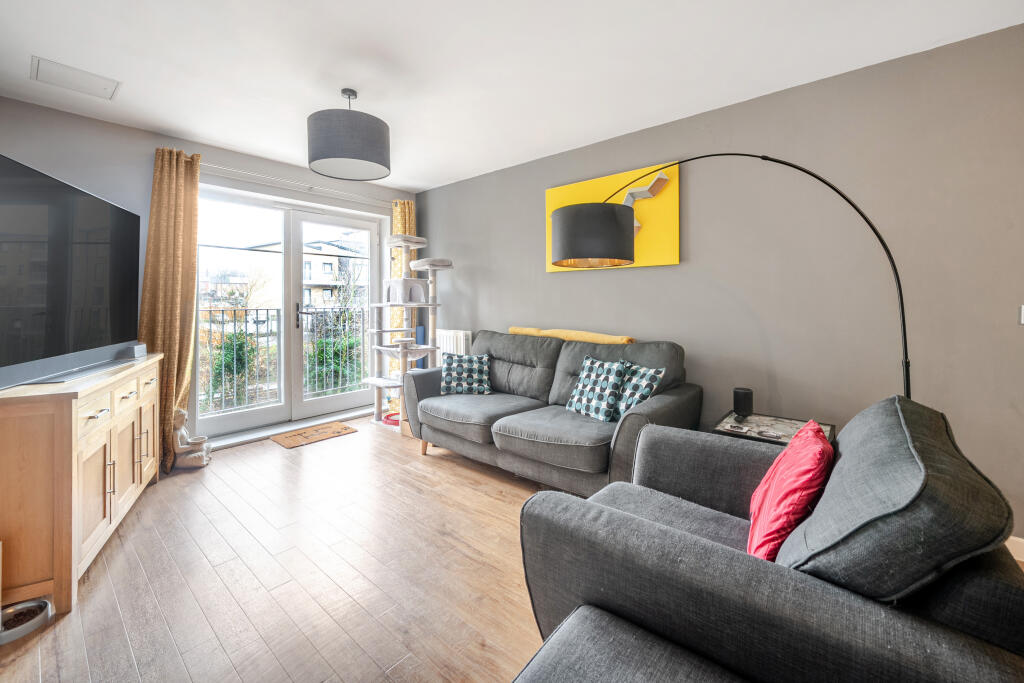 Apartment in Millward Drive MK2, Bletchley and Fenny Stratford - View 4