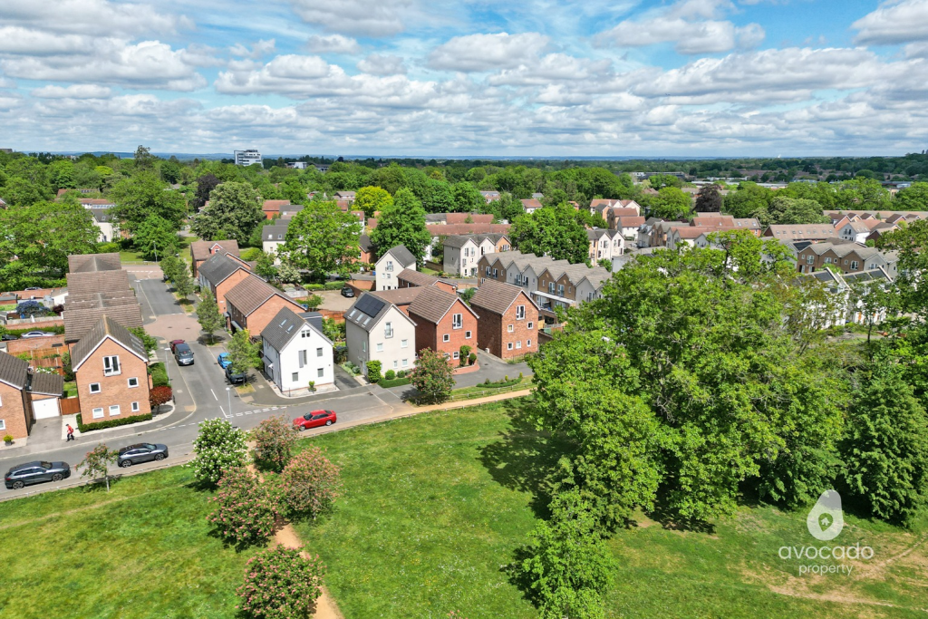 House in Bracknell, The Parks, Birch Hill - View 2