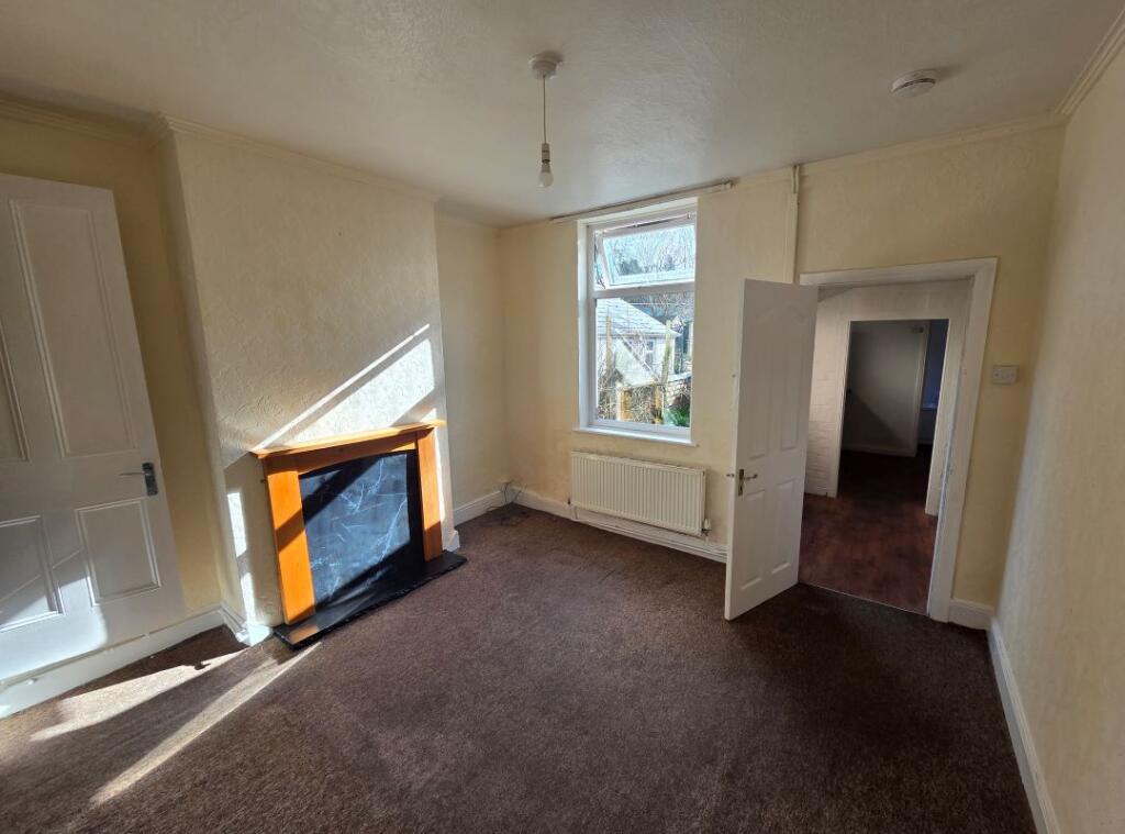 Additional image 3 of 62 Farm Road, Oldbury, West Midlands, B68 8RD