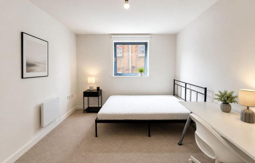 Main image of property: 35 Sherwood Gardens, London, E14