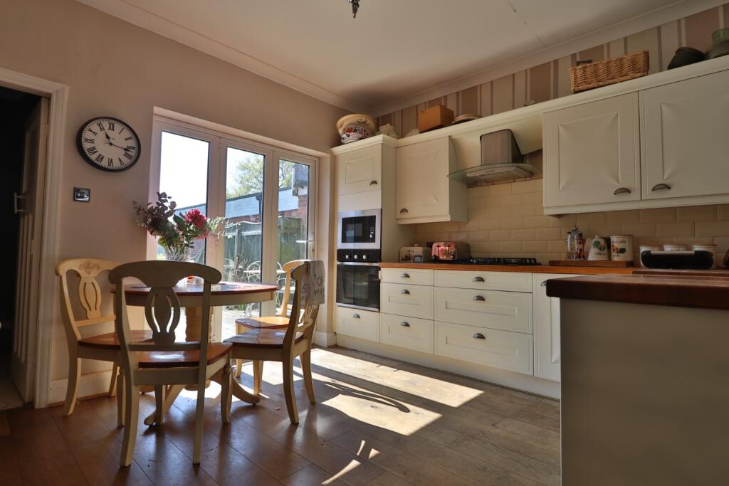 Beverley Road, Driffield, YO25 6RX photo 3