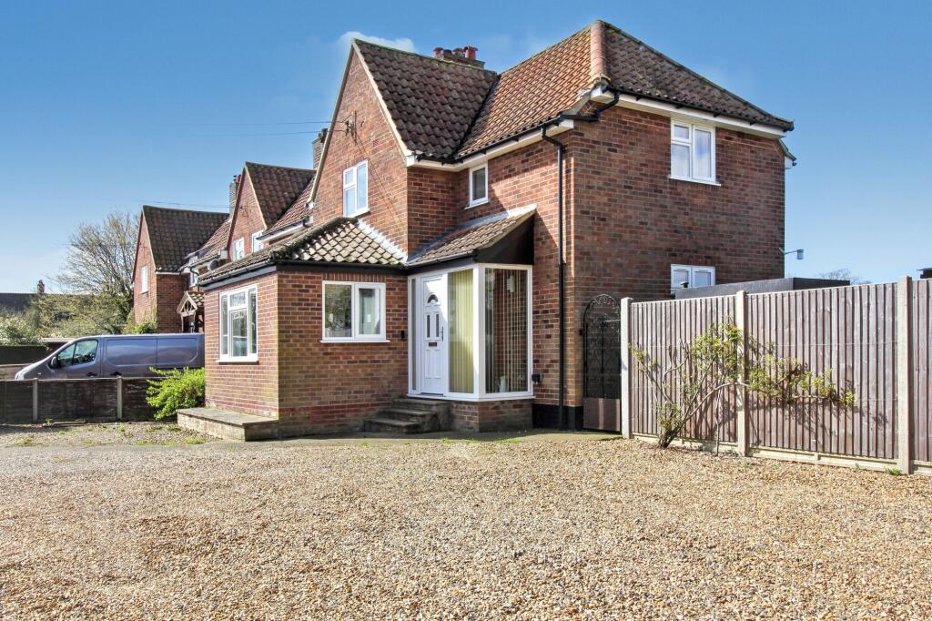Main image of property: Hingham Road, Great Ellingham, NR17