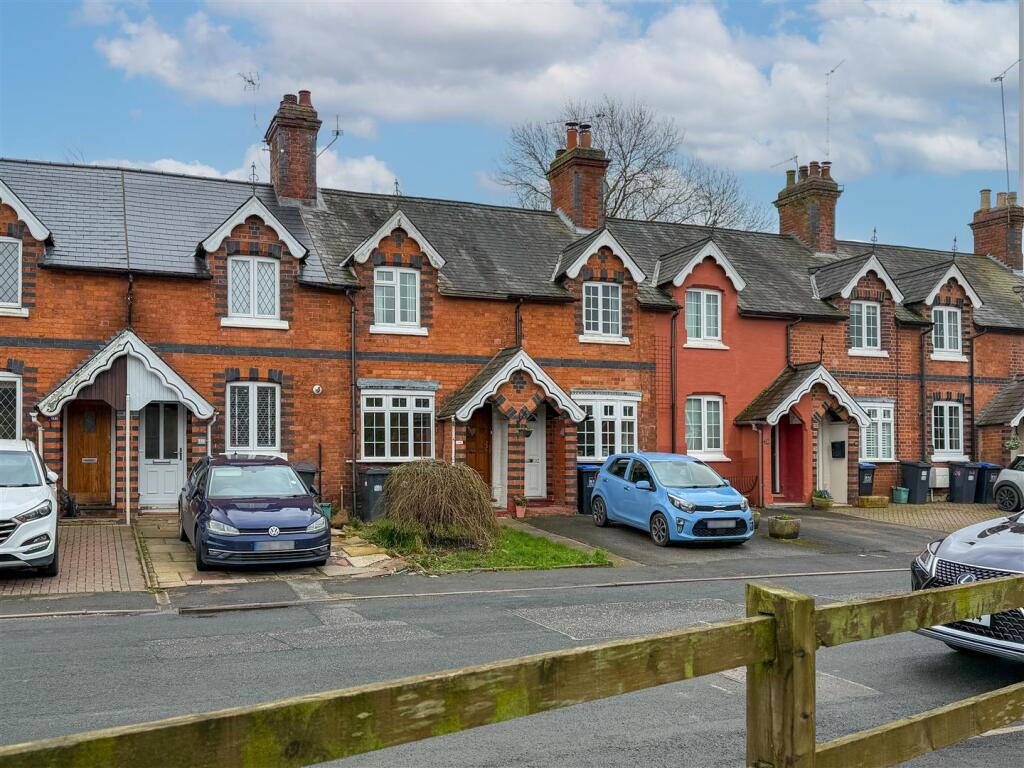 Main image of property: School Lane, Kenilworth