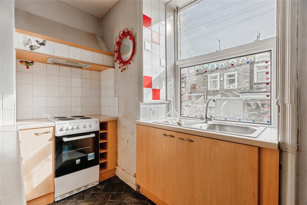 Dudley Street, Colne, Lancashire, BB8 - More