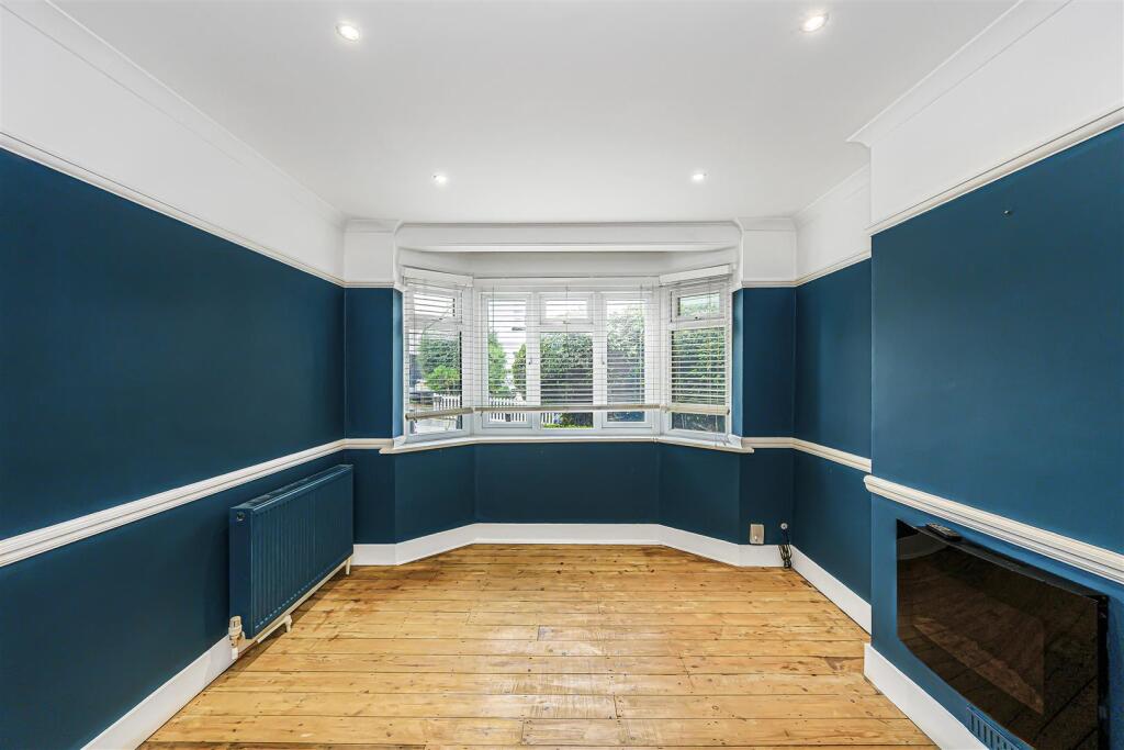 Apartment in Epping Forest, Loughton - View 5