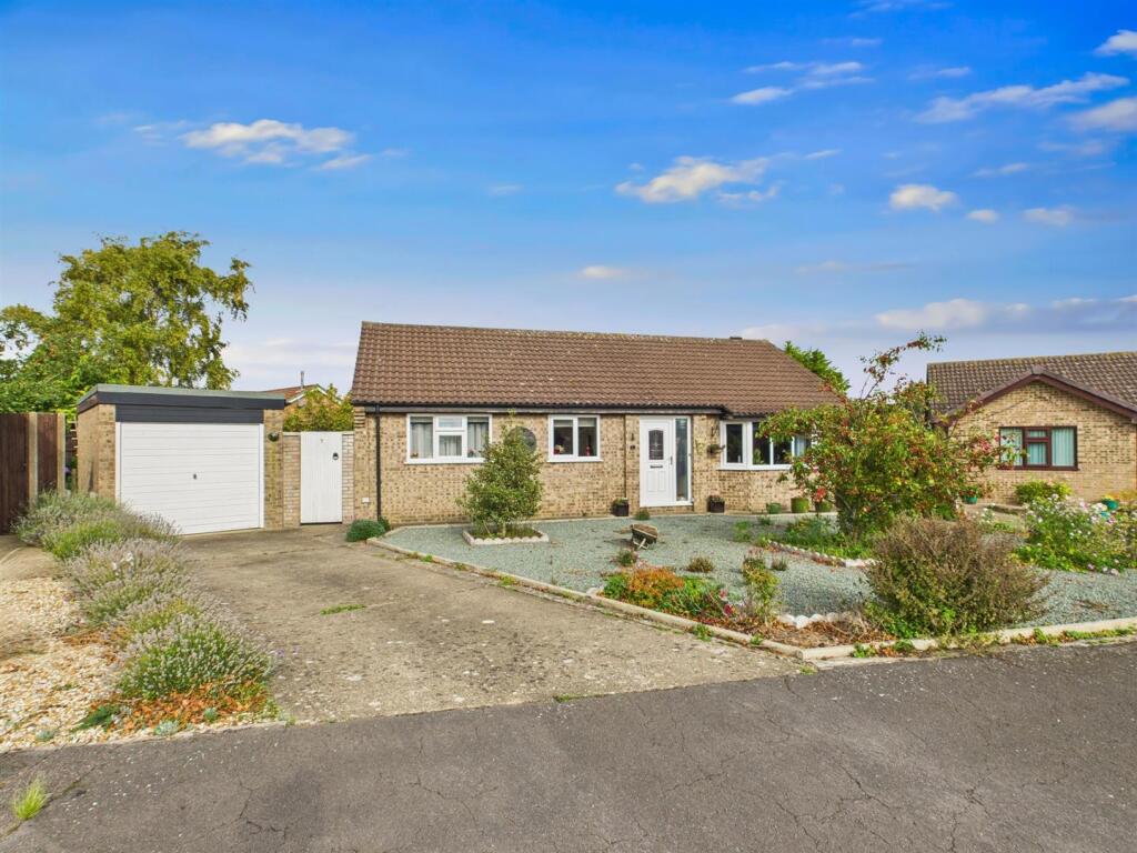 Main image of property: 7 Maple Close, Horncastle