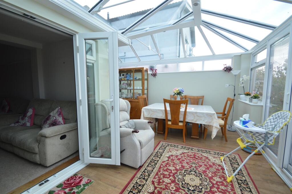 House in Southend-on-Sea - View 4