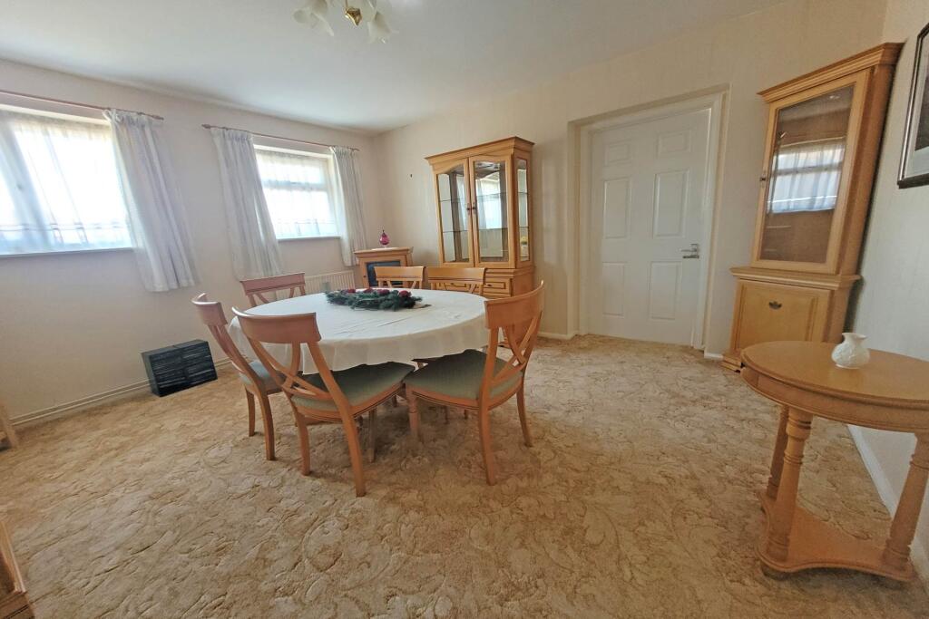 Downs Road, Eastbourne, BN22 0JJ photo 5