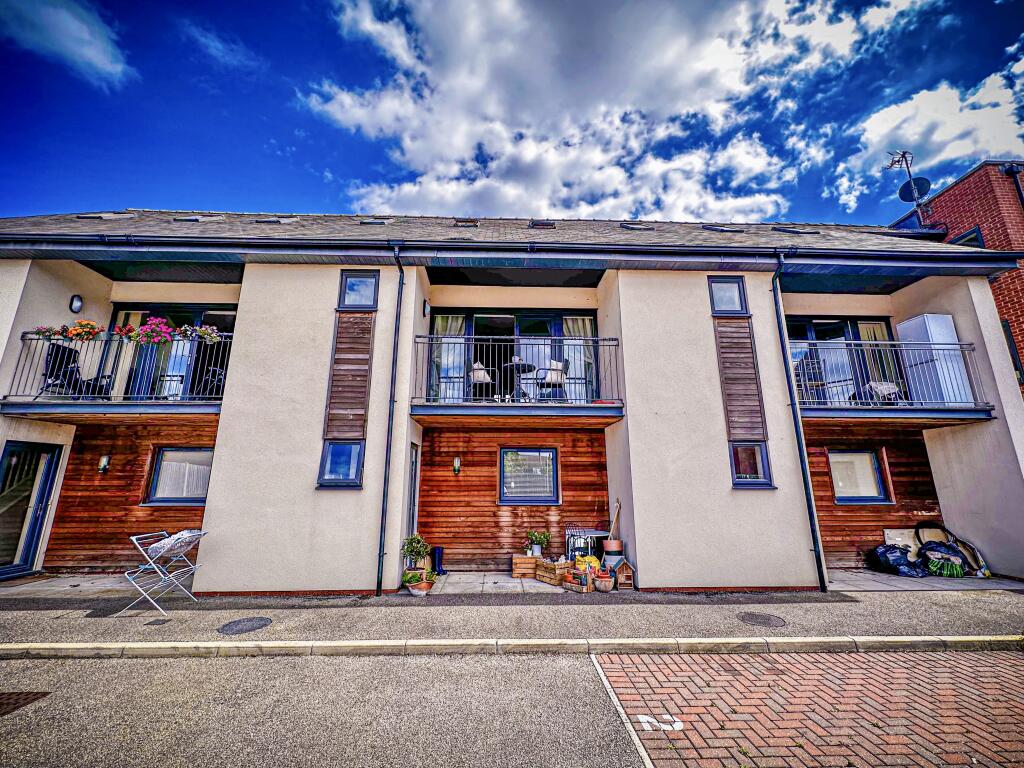 Main image of property: Newport, LINCOLN