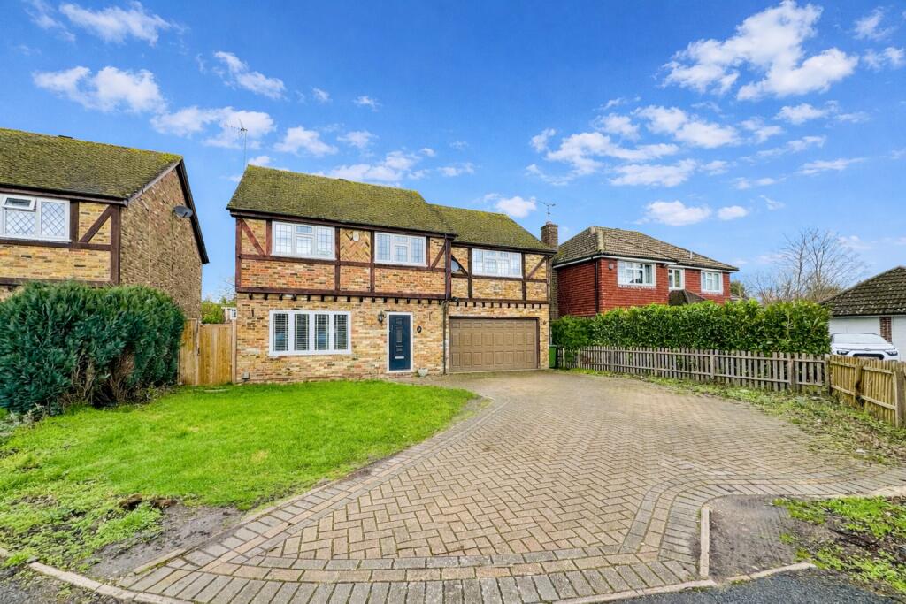 Main image of property: Exeter Gardens, Yateley, Hampshire, GU46
