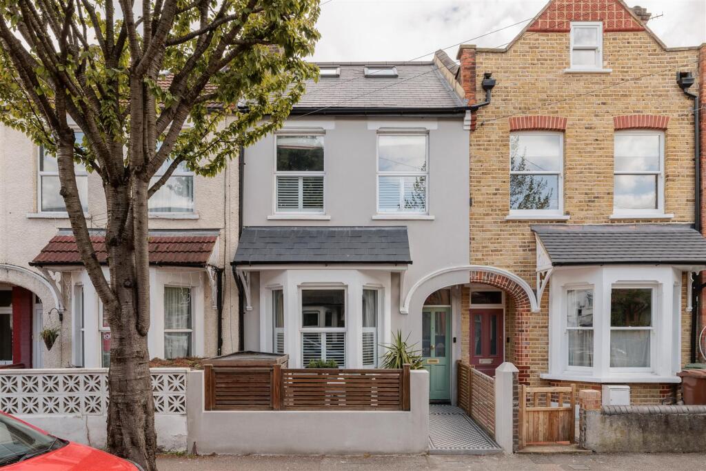 Main image of property: Cassiobury Road, Walthamstow