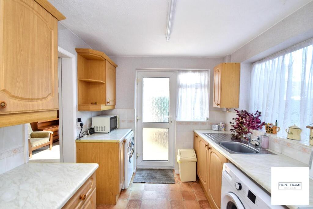 House in Eastbourne, East Sussex - View 4