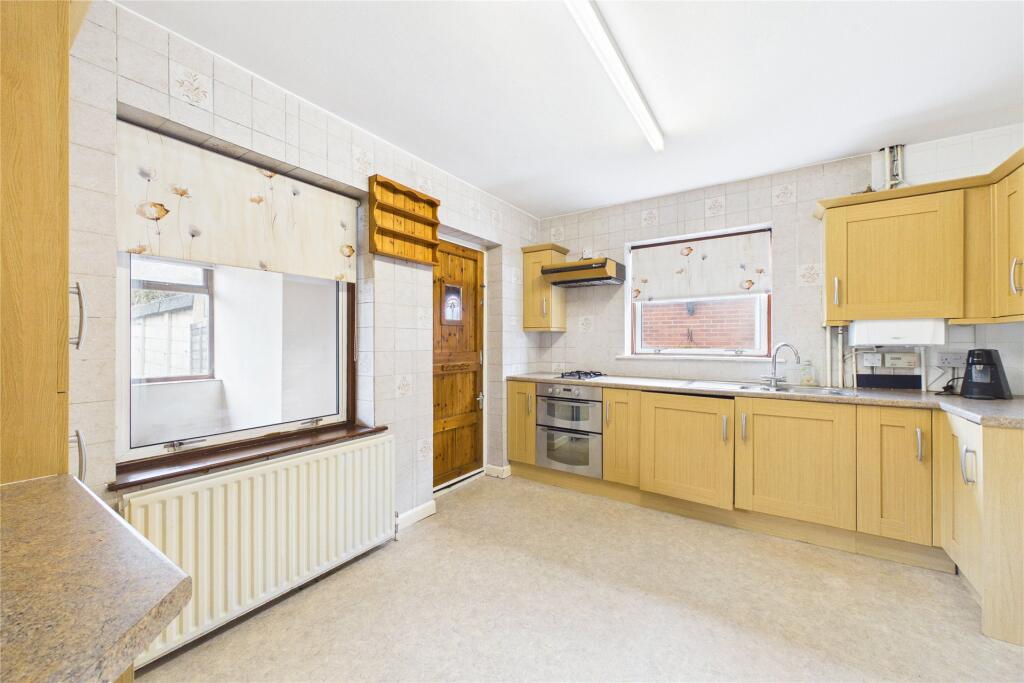 Holly Road, Farnborough, Hampshire, GU14 - View 3