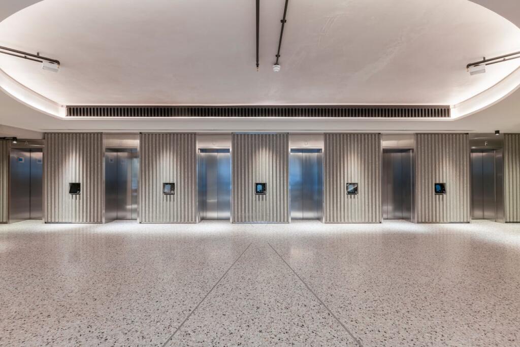 Lift lobby