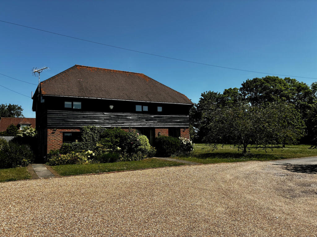 Littlehampton Road, Ferring, BN12 photo 3