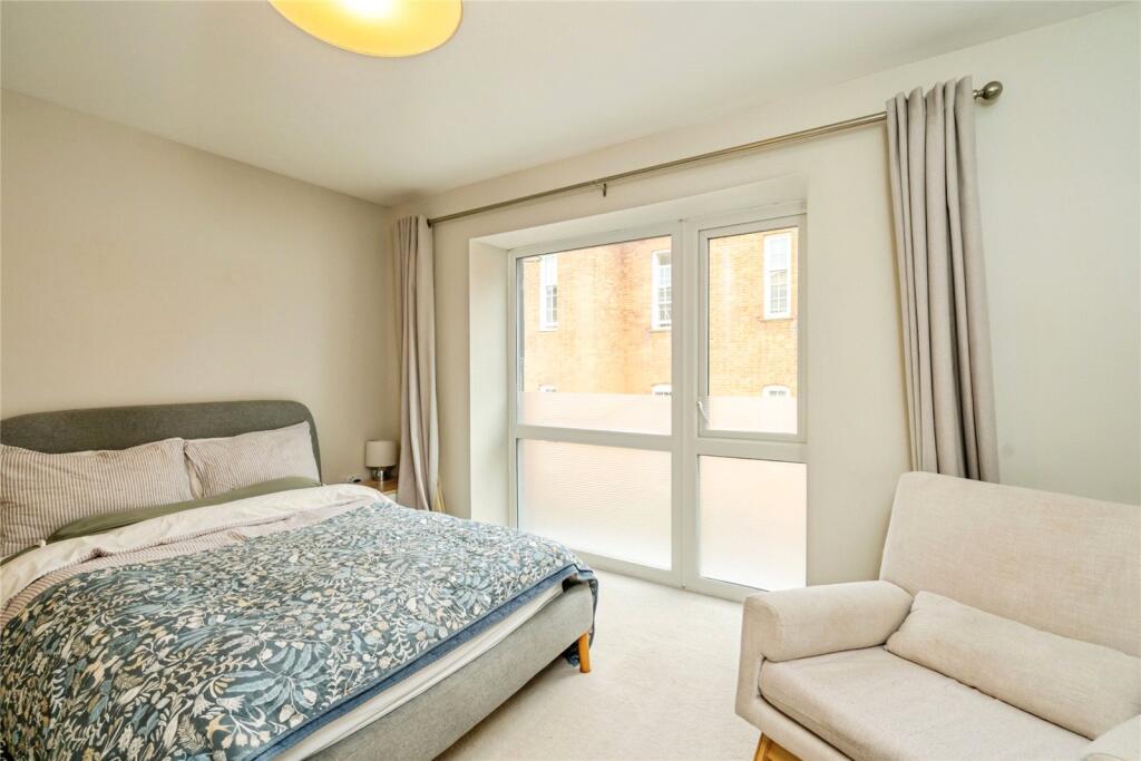Longley Road, CHICHESTER, West Sussex, PO19 - View 5