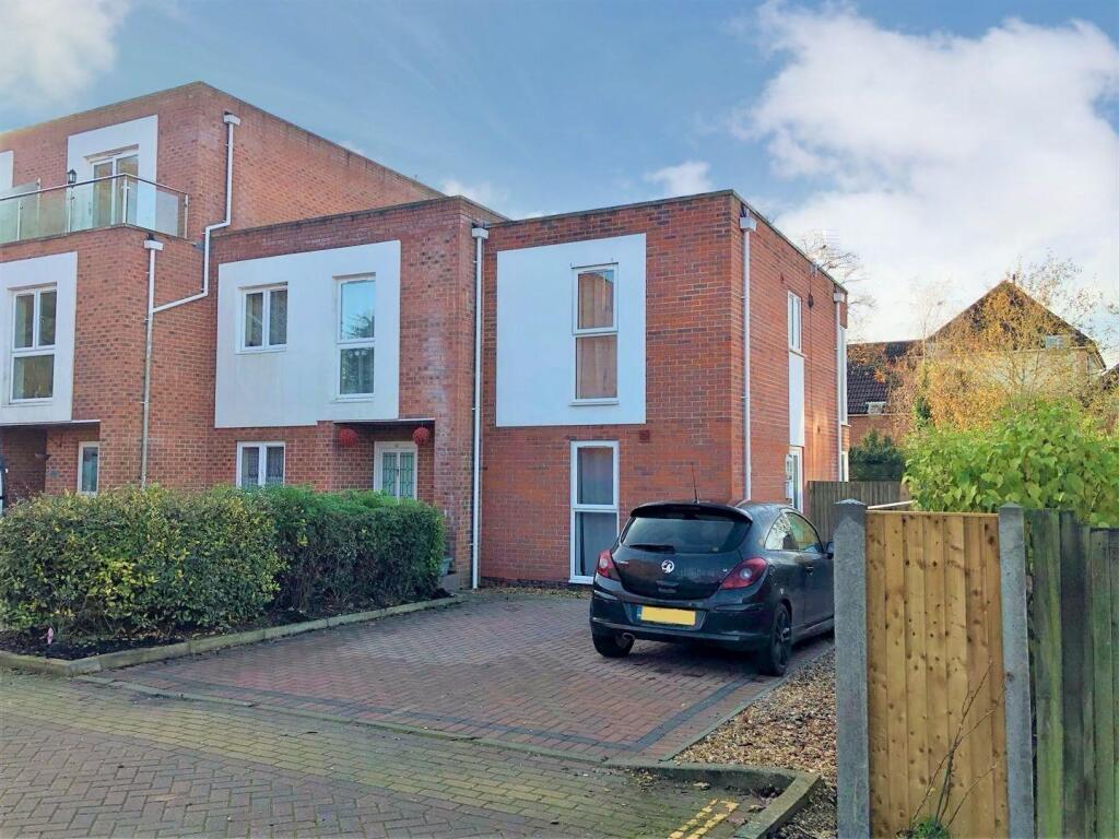 Main image of property: Holt Court, Southampton