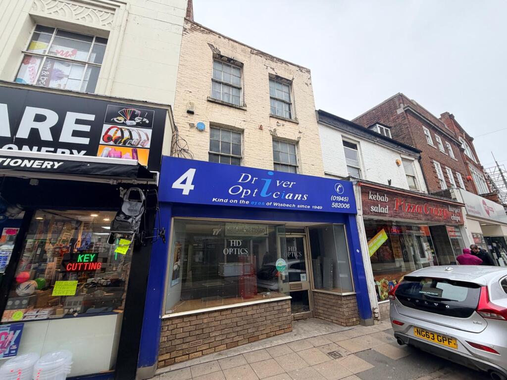 Main image of property: 4 High Street, Wisbech, Lincolnshire PE13 1DB