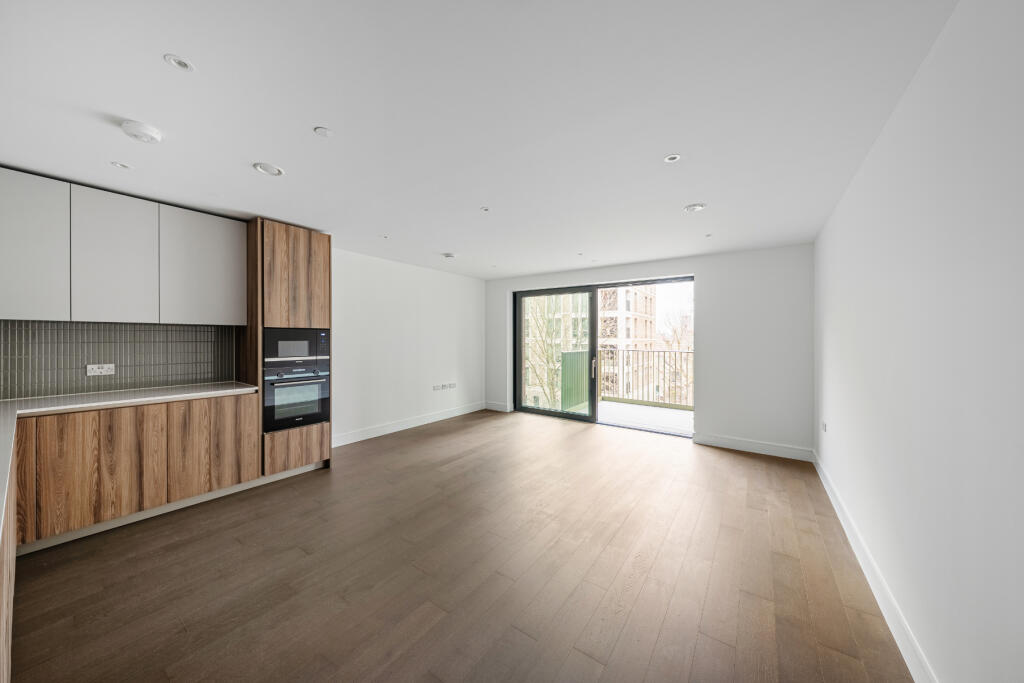 Main image of property: Belfield Mansions, London SE17