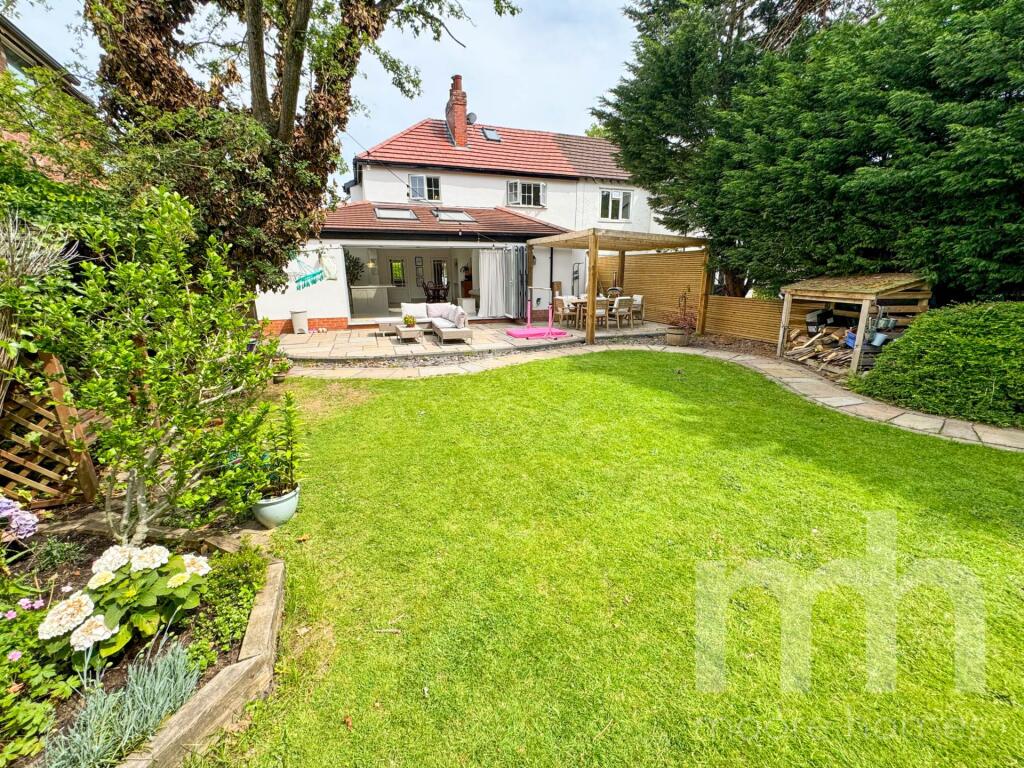 Main image of property: OUTWOOD ROAD, Heald Green SK8 3JQ
