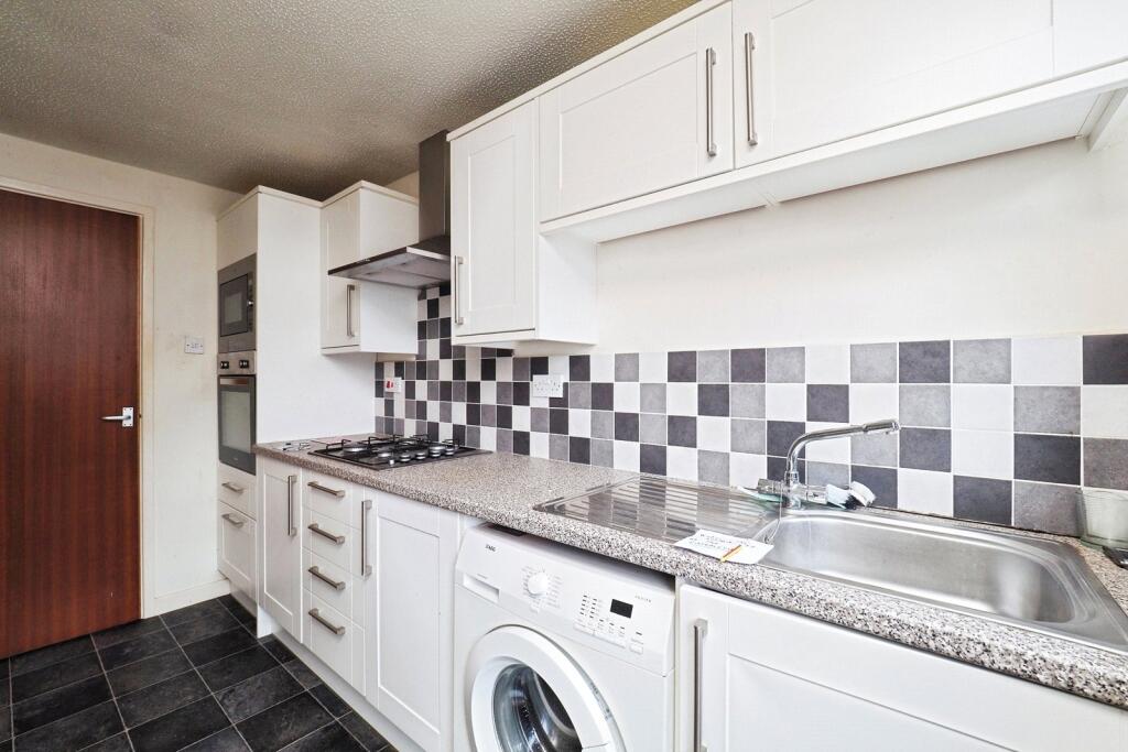 House in Nottingham - View 5