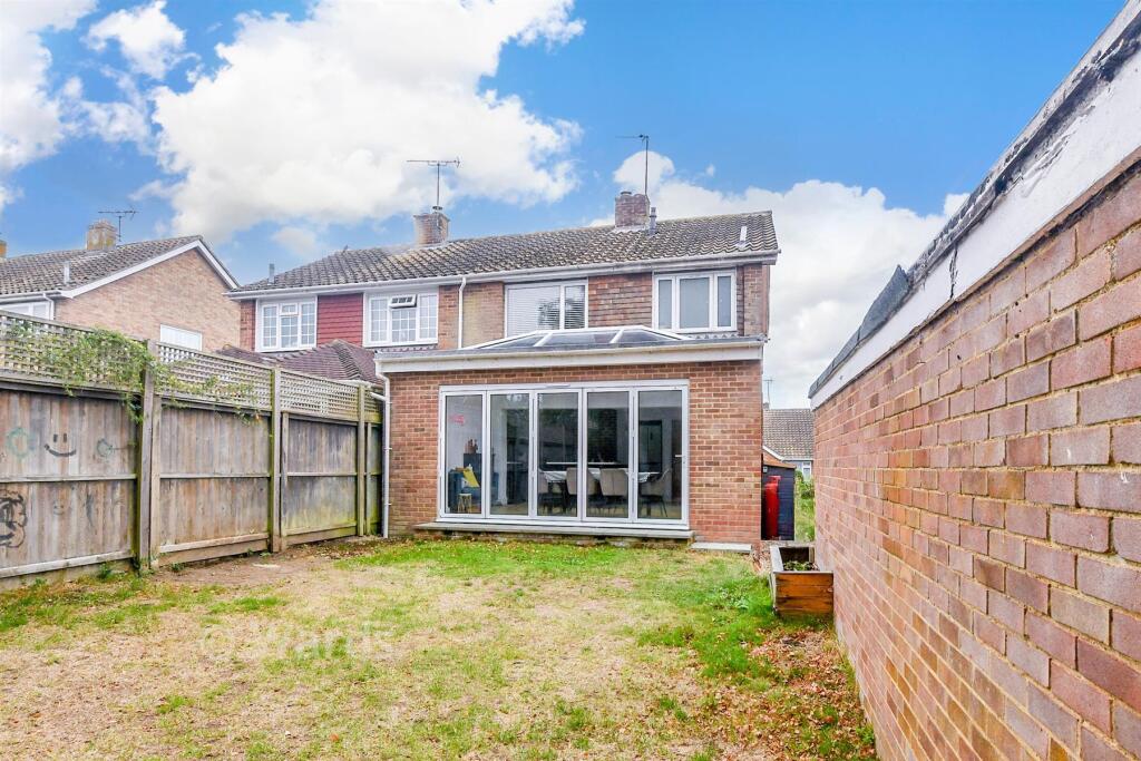House in Tonbridge - View 3