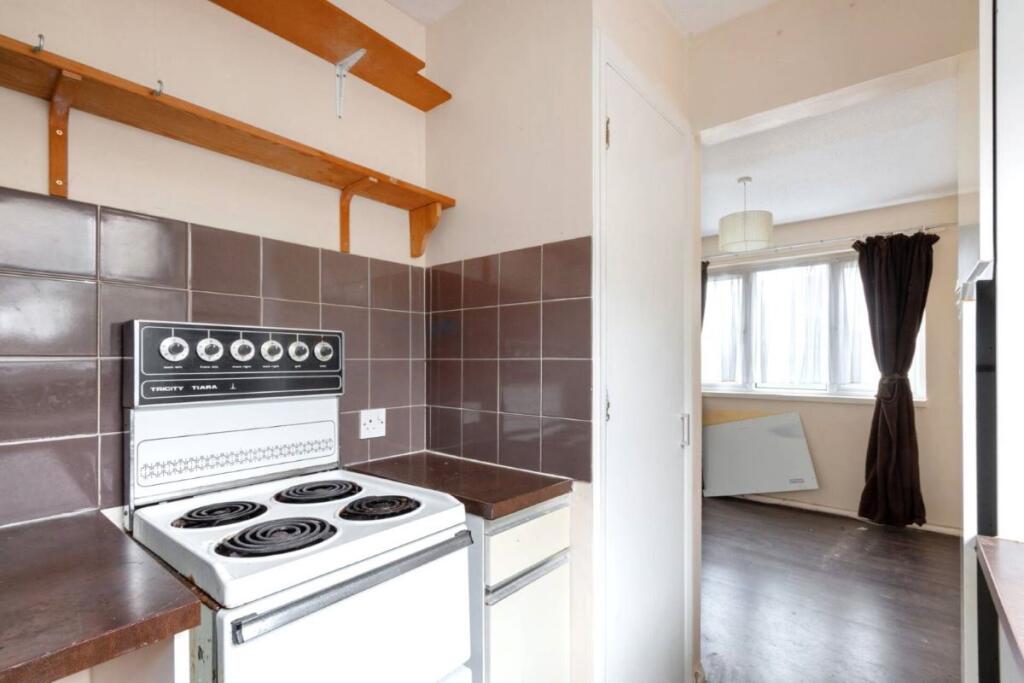 Apartment in London - View 5