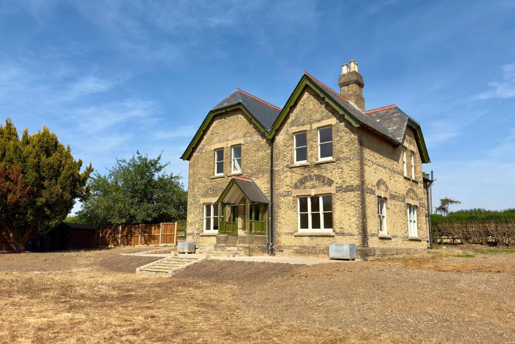 Main image of property: Watersplace,Ware,SG12