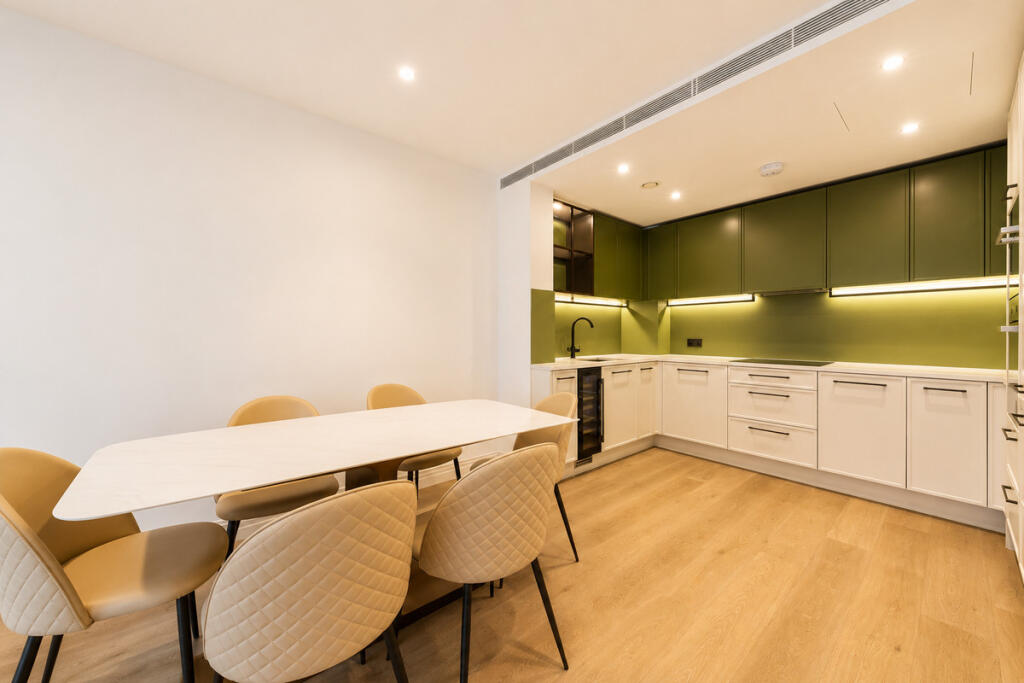 Apartment in London - View 4