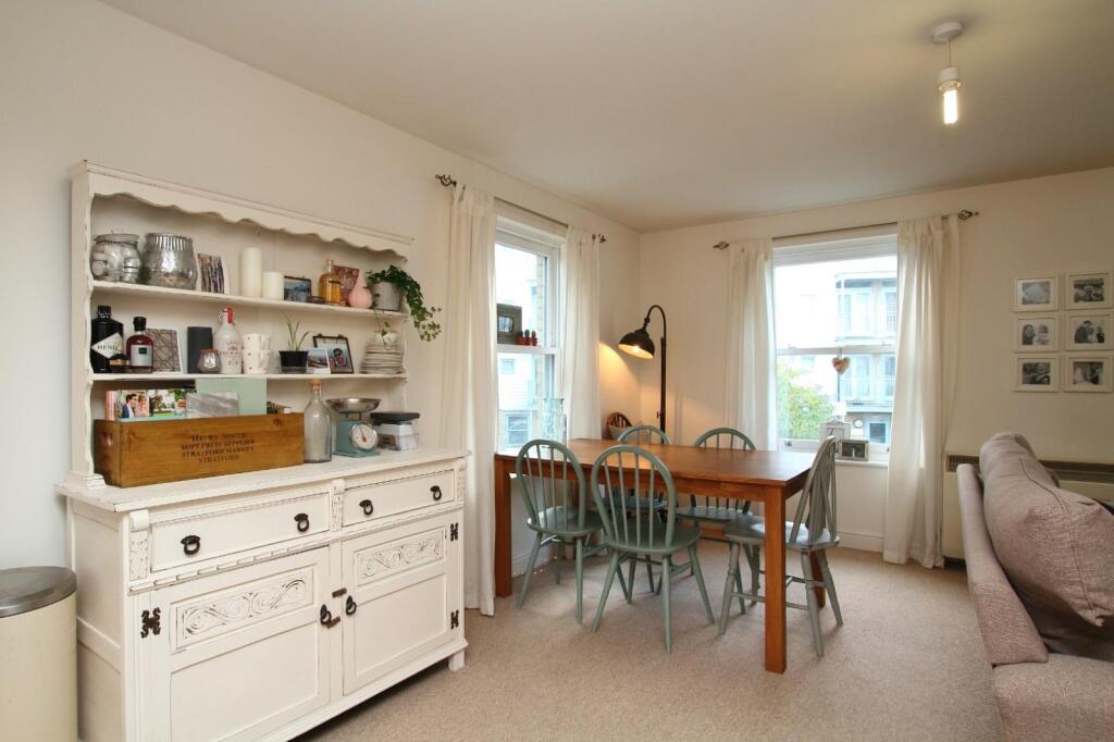 Apartment in Canterbury - View 4