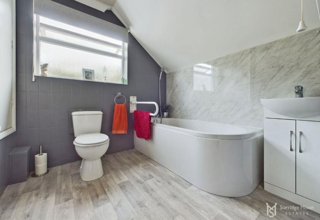 House in Brighton - View 5