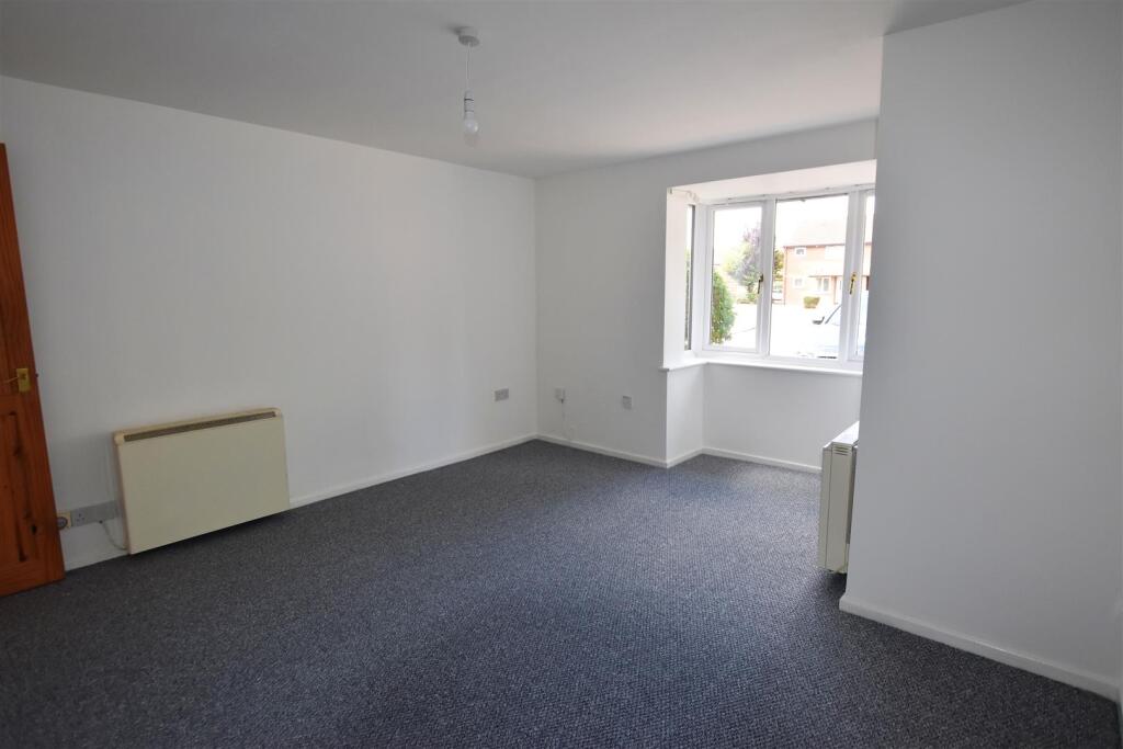 Apartment in Bicester - View 4
