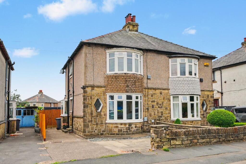 Main image of property: New Hey Road, Huddersfield, HD3