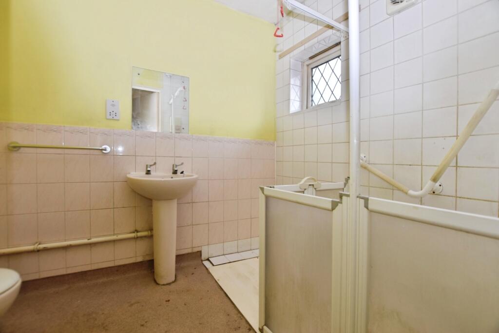 Brixham Court, Hull photo 3