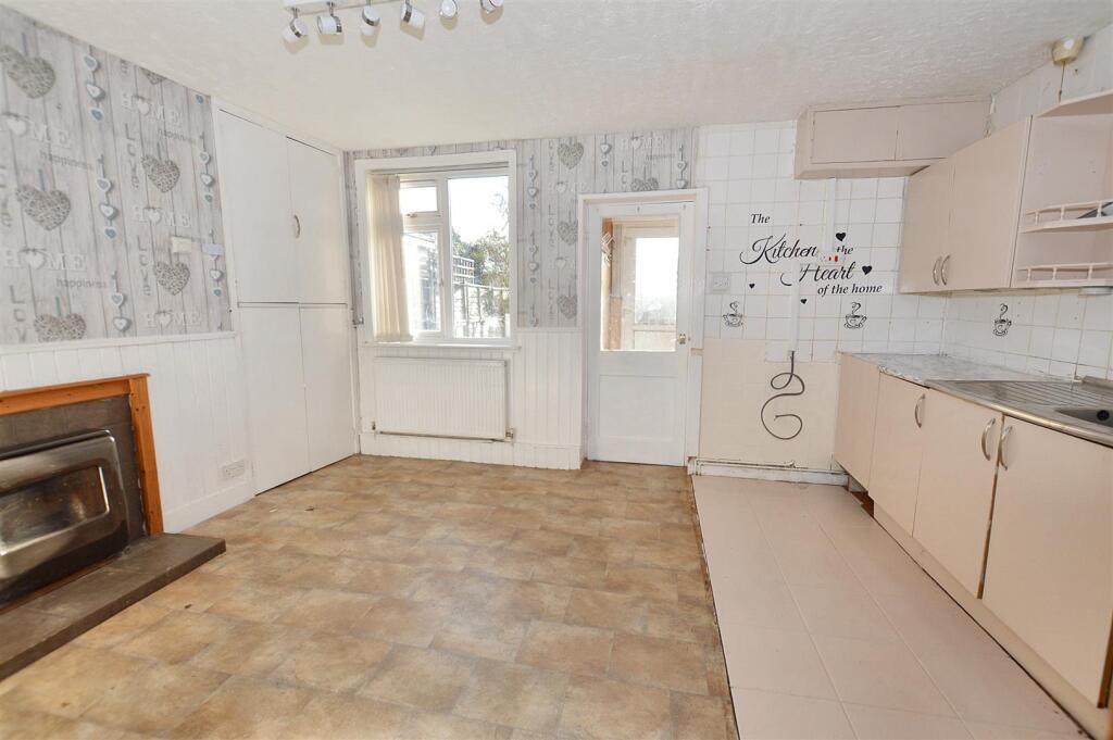 Pond Road, Paston, North Walsham photo 4