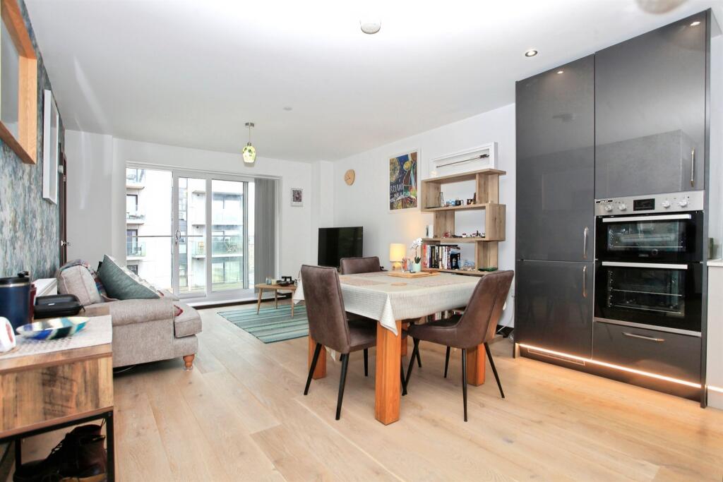Apartment in Peterborough, City of Peterborough - View 5