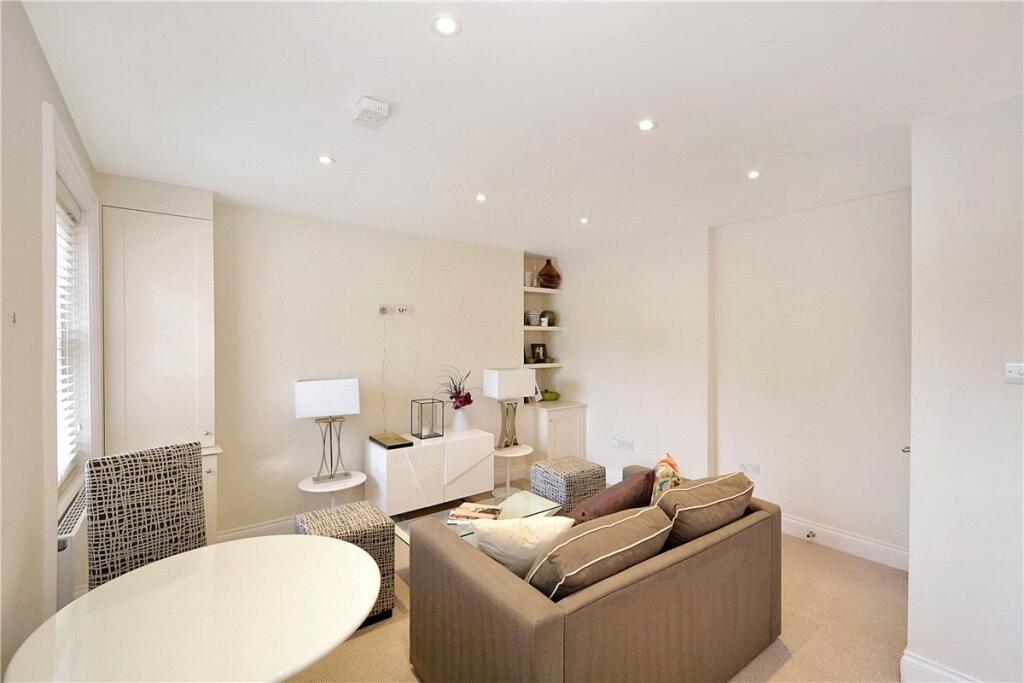 Apartment in London - View 5