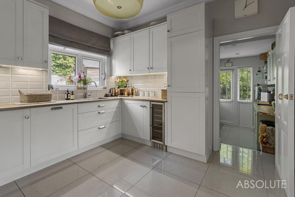 House in Torquay - More